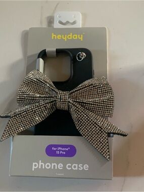 heyday Black iPhone 15 Pro Case with Silver Crystal Bow